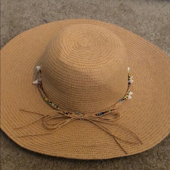 Straw hat - Picture 3 of 3